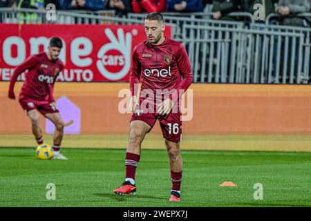 Cagliari, Italien. Januar 2024. Foto Gianluca Zuddas/LaPresse26-01-2024 Cagliari, Italia - Sport, calcio - Cagliari vs Turin - Campionato italiano di calcio Serie A TIM 2023/2024 - Stadio Unipol Domus. Nella Foto: Riscaldamento Torino Nikola Vlasic (16 FC Turin) 26. Januar 2024 Cagliari, Italien - Sport, Fußball - Cagliari vs Turin - Campionato italiano di calcio Serie A TIM 2023/2024 - Unipol Domus Stadium. Im Bild: Warm Up Torino“ Nikola Vlasic (16 FC Turin) Credit: LaPresse/Alamy Live News Stockfoto