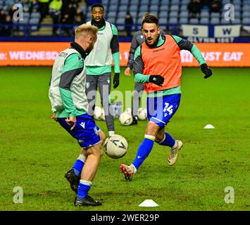 Hillsborough Stadium, Sheffield, Großbritannien. Januar 2024. FA Cup Fourth Round Football, Sheffield Wednesday gegen Coventry City; Pol Valentin von Sheffield Wednesday während des warm-up vor dem Spiel Credit: Action Plus Sports/Alamy Live News Stockfoto