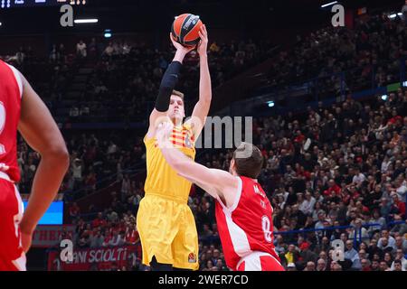 Mailand, Italien. Januar 2024. Jan Vesely (FC Barcelona) während der EA7 Emporio Armani Milano vs FC Barcelona, Basketball Euroleague Spiel in Mailand, Italien, 26. Januar 2024 Credit: Independent Photo Agency/Alamy Live News Stockfoto