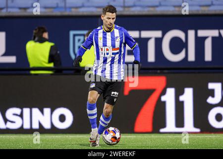 Eindhoven, Niederlande. Januar 2024. EINDHOVEN, NIEDERLANDE - 26. JANUAR: Joey Sleegers vom FC Eindhoven dribbelt beim niederländischen Keuken Kampioen Divisie Spiel zwischen dem FC Eindhoven und MVV Maastricht am 26. Januar 2024 im Jan Louwers Stadion in Eindhoven. (Foto: Broer van den Boom/Orange Pictures) Credit: dpa/Alamy Live News Stockfoto