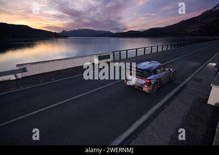 Gap, Fürstentum Monaco. Januar 2024. Sie Stehen An Zwei Renntagen, Während Der Fia World Rally Championship Wrc Rallye Automobile Monte-Carlo 2024 26. Januar Gap, Frankreich Credit: Independent Photo Agency/Alamy Live News Stockfoto