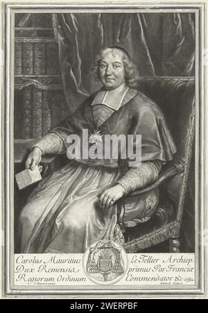 Portret van Charles-Maurice Le Tellier, Gerard Edelinck, nach Pierre Mignard (1612–1695), 1692-1707 Druck Portrait des Charles-Maurice le Tellier (1642–1710), Erzbischof van Reims, sitzend mit einem Ring um sein linkes Rosa und einem Dokument in der rechten Hand. Im Hintergrund ein Vorhang und ein Bücherregal. Papiergravur Stockfoto