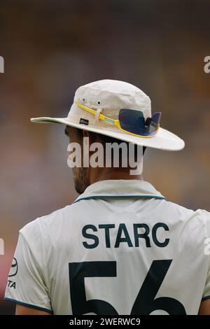 Brisbane, Australien. Januar 2024. Mitchell Starc (56 Australien) während des NRMA Insurance Test Matches zwischen Australien und West Indies in der Gabba. Stockfoto