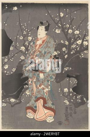 Bewundern Sie die Pflaumenblüte, Kunisada (II), Utagawa, ca. 1850 Prinz Genji und zwei Damen, nachts mit einem blühenden Pflaumenbaum. Teil eines Triptychons. Holzschnitt in Papierfarbe Stockfoto