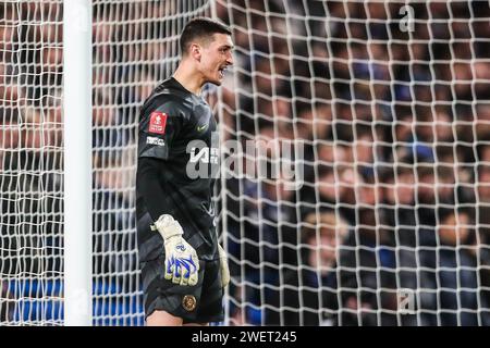 Chelsea Torhüter Djordje Petrovic im Einsatz während des Spiels der 4. Runde des Chelsea FC gegen Aston Villa FC Emirates FA Cup in Stamford Bridge, London, England, Großbritannien am 26. Januar 2024 Credit: Every Second Media/Alamy Live News Stockfoto