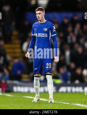 Chelsea's Cole Palmer im Einsatz während des Spiels der 4. Runde des Chelsea FC gegen Aston Villa FC Emirates FA Cup in Stamford Bridge, London, England, Großbritannien am 26. Januar 2024 Credit: Every Second Media/Alamy Live News Stockfoto