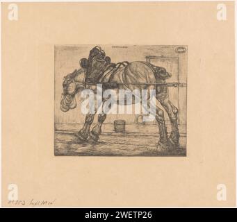 Zugpferd mit Haferbeutel, Pieter Dupont, 1900 Druck das Pferd befindet sich neben einem Bürgersteig. Eine Futterschaufel auf dem Gehweg. Papierätzpferd. Straße Paris Stockfoto