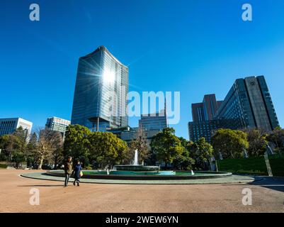 Tokio, Japan. Januar 2024. Blick auf den Brunnen des Hibiya Parks im Stadtzentrum Stockfoto