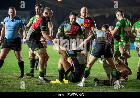 Harlequins Andre Esterhuizen half, nachdem er den Versuch während der Harlequins vs Leicester Tigers, The Stoop, Twickenham, London, am 26. Januar 2024 verweigerte. Foto von Gary Mitchell Credit: Gary Mitchell, GMP Media/Alamy Live News Stockfoto