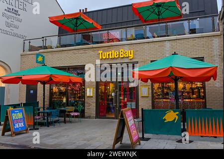 Vor dem Turtle Bay, ein Restaurant im karibischen Stil in Lincoln. Lincolnshire, Stockfoto