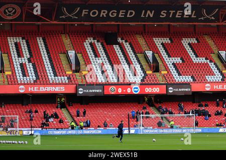 Innenansicht des Stadions mit Schildern von Blades vor dem Spiel der Vierten Runde des Emirates FA Cup Sheffield United gegen Brighton und Hove Albion in der Bramall Lane, Sheffield, Großbritannien, 27. Januar 2024 (Foto: Conor Molloy/News Images) Stockfoto