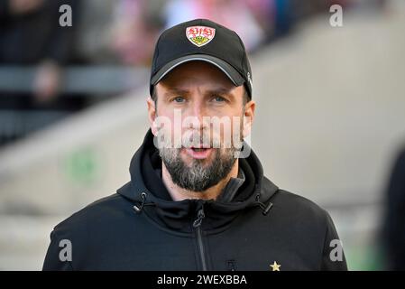 Stuttgart, Deutschland. Januar 2024. vor Spielbeginn: Trainer Sebastian Hoeness VfB Stuttgart VfB Stuttgart VfB Stuttgart vs RasenBallsport Leipzig RBL 27.01.2024 DFL-VORSCHRIFTEN VERBIETEN JEDE VERWENDUNG VON FOTOGRAFIEN ALS BILDSEQUENZEN UND/ODER QUASI-VIDEO/dpa/Alamy Live News Stockfoto