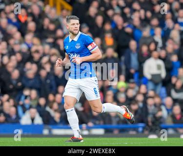 Liverpool, Großbritannien. Januar 2024. James Tarkowski von Everton, während des Emirates FA Cup Fourth Round Match Everton gegen Luton Town im Goodison Park, Liverpool, Vereinigtes Königreich, 27. Januar 2024 (Foto: Steve Flynn/News Images) in Liverpool, Vereinigtes Königreich am 27. Januar 2024. (Foto: Steve Flynn/News Images/SIPA USA) Credit: SIPA USA/Alamy Live News Stockfoto