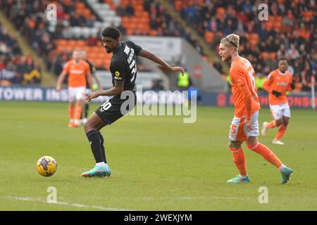 Blackpool, England. Januar 2024. Tyreeq Bakinson von Charlton Athletic während des Spiels der Sky Bet EFL League One zwischen Blackpool FC und Charlton Athletic. Kyle Andrews/Alamy Live News Stockfoto