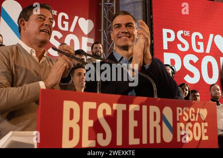 27. Januar 2024: Der Präsident Spaniens und Generalsekretär der Sozialistischen Arbeiterpartei Spaniens (PSOE, für ihr Akronym auf Spanisch), Pedro Sanchez, während einer Kundgebung an der Veterinärmedizinischen Fakultät der Universität Santiago de Compostela (USC), zur Unterstützung des sozialistischen Kandidaten für die Präsidentschaft der Xunta de Galicien (galicische Regionalregierung), Jose Ramon Gomez Besteiro. (Kreditbild: © Cristian Leyva/ZUMA Press Wire) NUR REDAKTIONELLE VERWENDUNG! Nicht für kommerzielle ZWECKE! Stockfoto