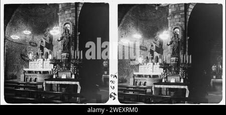 Altar Major i Verge del Roser a l'Interior del monestir de Sant Pau del Camp de Barcelona. Stockfoto