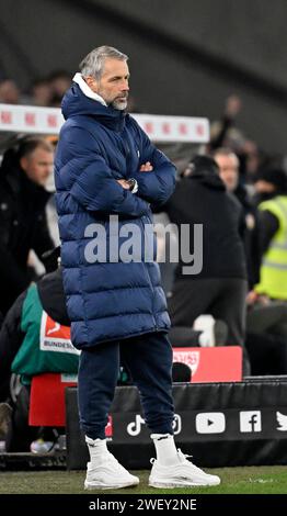 Stuttgart, Deutschland. Januar 2024. Nach Spielende: Trainer Marco Rose RasenBallsport Leipzig RBL enttaeuscht VfB Stuttgart vs RasenBallsport Leipzig RBL 27.01.2024 DFL-VORSCHRIFTEN VERBIETEN JEDE VERWENDUNG VON FOTOGRAFIEN ALS BILDSEQUENZEN UND/ODER QUASI-VIDEO/dpa/Alamy Live News Stockfoto