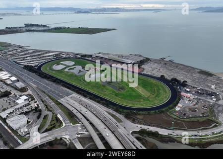 Eine allgemeine Gesamtansicht der Pferderennbahn Golden Gate Fields, Sonntag, 31. Dezember 2023, in Berkeley, Kalif. Stockfoto