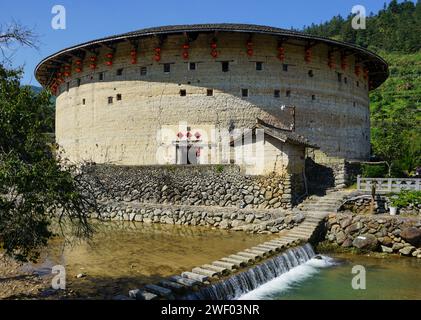 Tianluokeng tulou (Gebäude aus gerammter Erde und Holz) in Fujian, China Stockfoto