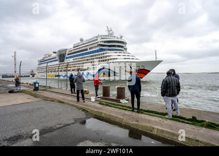 Göteborg, Schweden - 29. Oktober 2022: Kreuzfahrtschiff AIDAsol verlässt Göteborg Stockfoto