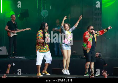 Amsterdam, Niederlande, 27. Januar 2024. Daniela Mercury tritt am 27. Januar 2024 unter Beteiligung von Olodum bei der 9. Ausgabe von CarnaUOL im Allianz Parque in Sao Paulo, Brasilien auf. CarnaUOL präsentiert ein Programm mit 7 Shows, besonderen Gästen und mehr als 8 Stunden Partyzeit. Daniela Mercury, Monobloco, Joelma, DJ Barbara Labres, Maiara & Maraisa, Banda Eva und Gloria Groove, zusammen mit besonderen Gästen. (Foto: Leco Viana/Thenews2/NurPhoto) Credit: NurPhoto SRL/Alamy Live News Stockfoto