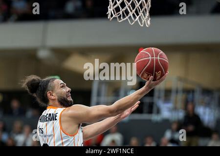 Heidelberg, Deutschland. Januar 2024. KAZA Kajami-Keane (Chemnitz, 10), am Ball, Einzelbild, Einzelfoto, Aktion, 27.01.2024, Heidelberg (Deutschland), Basketball, Bundesliga, MLP Academics Heidelberg - NINERS Chemnitz Credit: dpa/Alamy Live News Stockfoto