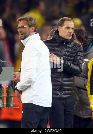 Thomas Tuchel , Trainer Borussia Dortmund mit Trainer Coach JŸrgen Klopp FC Liverpool nach dem Spiel Fussball Euro League BVB Borussia Dortmund - Liverpool i2015 / 2016 Viertelfinale Quater Final © diebilderwelt / Alamy Stock Stockfoto