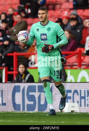 Sheffield, Großbritannien. Januar 2024. Ivo Grbic von Sheffield United während des FA Cup Spiels in der Bramall Lane, Sheffield. Der Bildnachweis sollte lauten: Simon Bellis/Sportimage Credit: Sportimage Ltd/Alamy Live News Stockfoto