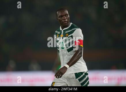 27. Januar 2024: Aboubakar Vincent (Kamerun) sieht beim Achtelfinale des Afrikanischen Cup der Nationen Nigeria gegen Kamerun im Stade Felix Houphouet-Boigny, Abidjan, Elfenbeinküste an. Kim Price/CSM (Credit Image: © Kim Price/Cal Sport Media) Stockfoto