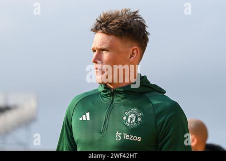 Scott McTominay von Manchester United trifft am 28. Januar 2024 in Rodney Parade, Newport, Newport, Großbritannien, vor dem Emirates FA Cup Fourth Round Match Newport County gegen Manchester United ein (Foto: Craig Thomas/News Images) in, am 28. Januar 2024. (Foto: Craig Thomas/News Images/SIPA USA) Credit: SIPA USA/Alamy Live News Stockfoto