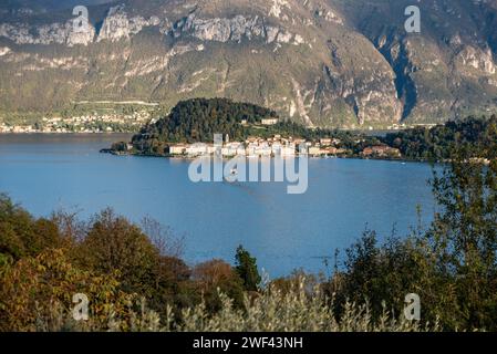 Herrlicher Blick auf Bellagio am Comer See aus Tremezzo, Italien Stockfoto