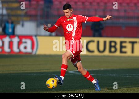 Foto Claudio Grassi/LaPresse 28 Gennaio 2024 - Monza, Italia - Sport, calcio - Monza vs Sassuolo - Campionato italiano di calcio Serie A TIM 2023/2024 - U-Power Stadion. Nella Foto: Valentin Carboni (AC Monza) 28. Januar 2024 - Monza, Italien - Sport, Fußball - AC Monza vs US Sassuolo - italienische Serie A TIM Football Championship 2023/2024 - U-Power Stadium. Auf dem Bild: Valentin Carboni (AC Monza) Stockfoto