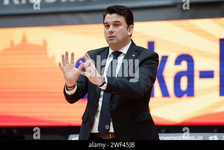 Cheftrainer Israel Gonzalez (ALBA BERLIN), 28.01.2024, Basketball, BBL, Würzburg Baskets - Alba Berlin, GER, Würzburg, tectake Arena. Stockfoto