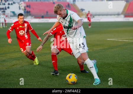 Monza, Italien. Januar 2024. Foto Claudio Grassi/LaPresse 28 Gennaio 2024 - Monza, Italia - Sport, calcio - Monza vs Sassuolo - Campionato italiano di calcio Serie A TIM 2023/2024 - U-Power Stadion. Nella Foto: Josh Doig (US Sassuolo) 28. Januar 2024 - Monza, Italien - Sport, Fußball - AC Monza vs US Sassuolo - italienische Serie A TIM Football Championship 2023/2024 - U-Power Stadium. Auf dem Bild: Josh Doig (US Sassuolo) Credit: LaPresse/Alamy Live News Stockfoto