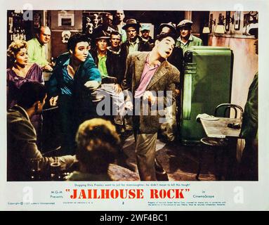 Elvis Presley in Jailhouse Rock (1957 Foyerkarte - Slugging Elvis) Stockfoto