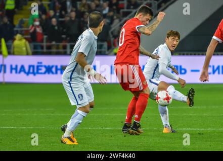 Moskau, Russland – 7. Oktober 2017. Südkoreanischer Mittelfeldspieler Jung Woo-Young im Spiel zwischen Russland und Südkorea (4:2). Stockfoto