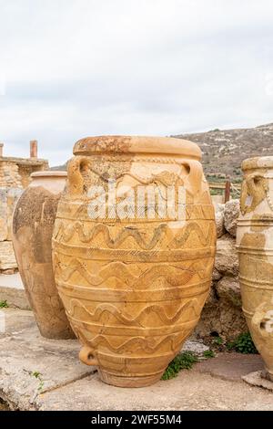 Alte Amphoren im Palast von Knossos auf Kreta, Griechenland. Stockfoto