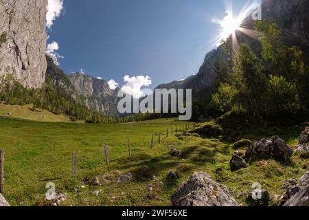 Roethbachfälle neben Obersee, nahe der österreichischen Grenze, Nationalpark Berchtesgaden in den Deutschen Alpen. Stockfoto