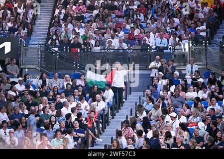 Paris, Frankreich. Januar 2024. Demonstrators for Free Palestine während des Australian Open AO 2024 Grand Slam Tennis Turniers am 27. Januar 2024 im Melbourne Park in Australien. Quelle: Victor Joly/Alamy Live News Stockfoto