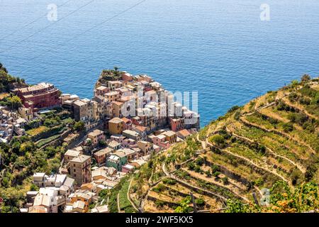 Manarola, Italien - 2. August 2023: Das malerische Küstendorf Manarola, Cinque Terre, Italien Stockfoto