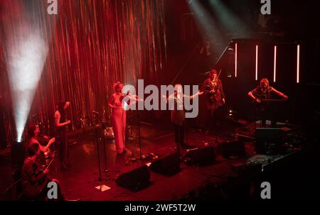 Glasgow Schottland. 21. Januar 2024. Kinnaris Quintet, schottische Folk-Band, trat im Old Fruitmarket bei Celtic Connections 2024 auf. Foto Pauline Keightley/Alamy. Stockfoto