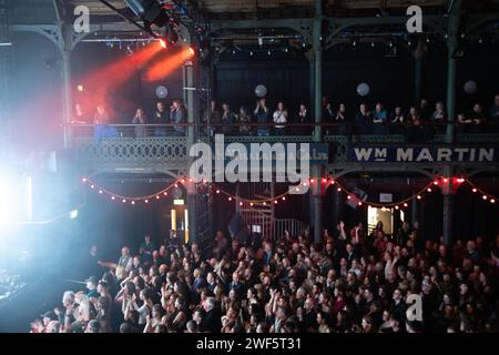 Glasgow Schottland. 21. Januar 2024. Kinnaris Quintet, schottische Folk-Band, trat im Old Fruitmarket bei Celtic Connections 2024 auf. Foto Pauline Keightley/Alamy. Stockfoto