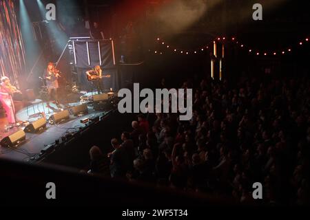 Glasgow Schottland. 21. Januar 2024. Kinnaris Quintet, schottische Folk-Band, trat im Old Fruitmarket bei Celtic Connections 2024 auf. Foto Pauline Keightley/Alamy. Stockfoto