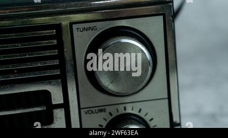 Radio mit alten UKW-Wellen im analogen Stil Stockfoto