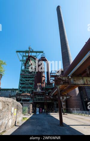 Hattingen – 9. August 2022: Die Henrichshutte, ein stillgelegtes Stahlwerk mit Hochofen. Heute ein Kulturerbe Industriemuseum von Eisen und Stockfoto