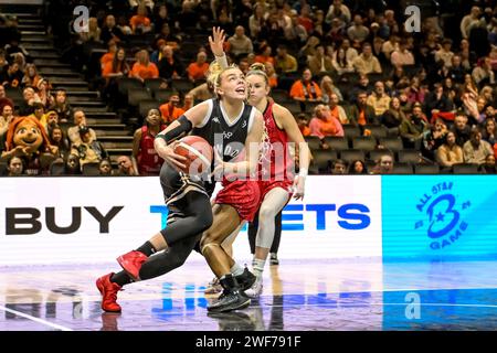 Holly Winterburn Guard of London Lions Women während des BBL Trophy Final in der Utilita Arena, Birmingham, UK am 28. Januar 2024. Foto von Phil Hutchinson. Nur redaktionelle Verwendung, Lizenz für kommerzielle Nutzung erforderlich. Keine Verwendung bei Wetten, Spielen oder Publikationen eines einzelnen Clubs/einer Liga/eines Spielers. Quelle: UK Sports Pics Ltd/Alamy Live News Stockfoto