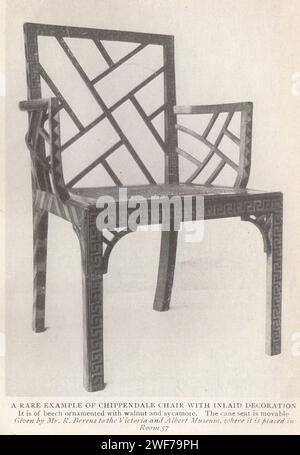 Der Möbelsammler : alte englische Möbel aus dem XVII & XVIII Jahrhunderte. Veröffentlicht im Herbert Jenkins Buch eine Einführung in die Studie der englischen Stile des 17. Und 18. Jahrhunderts von Edward W. Gregory mit 55 Illustrationen typischer Möbelstücke aus öffentlichen und privaten Sammlungen. Ein seltenes Beispiel Chippendale Stuhl mit Intarsien. Es ist aus Buche, die mit Nussbaum und Platane verziert ist. Der Rohrsitz ist beweglich. Von Mr. R. Berens an das Victoria and Albert Museum übergeben, wo es in Raum 57 in South Kensington untergebracht ist Stockfoto
