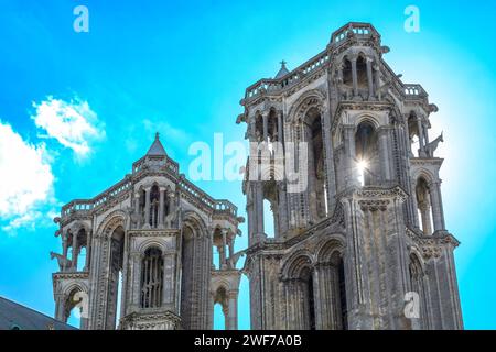 Kathedrale von Laon, Detail des Turms, Notre-Dame, römisch-katholische Kirche in Laon, Aisne, Hauts-de-France, Frankreich. Gebaut im 12. Und 13 Stockfoto