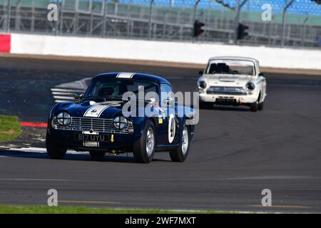 Tim Mogridge, Triumph TR4, HSCC Historic Touring Car Championship mit Ecurie Classic, HSCC Silverstone Finals, mehrere Klassifizierungen kombiniert Stockfoto