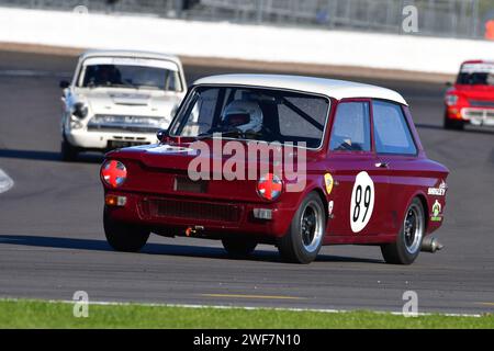 Adrian Oliver, Hillman Imp, HSCC Historic Touring Car Championship mit Ecurie Classic, HSCC Silverstone Finals, mehrere Klassifizierungen kombiniert int Stockfoto